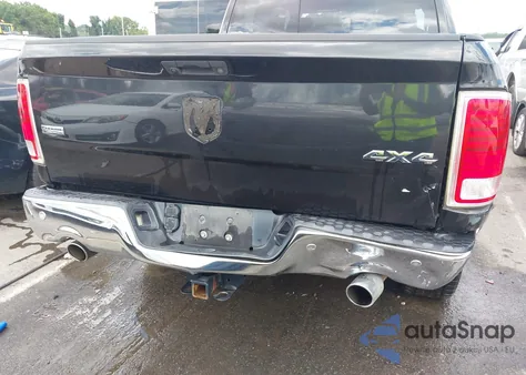 2017 Ram 1500 Laramie 4X4 5'7 Box z USA, uszkodzony, nr VIN 1C6RR7NT6HS660186